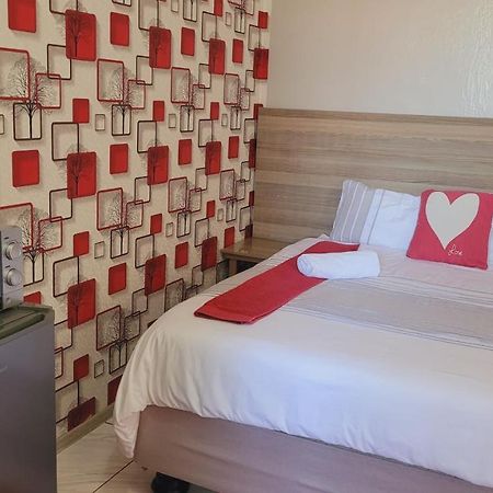 Pab-Love Guest House Kuruman Zewnętrze zdjęcie