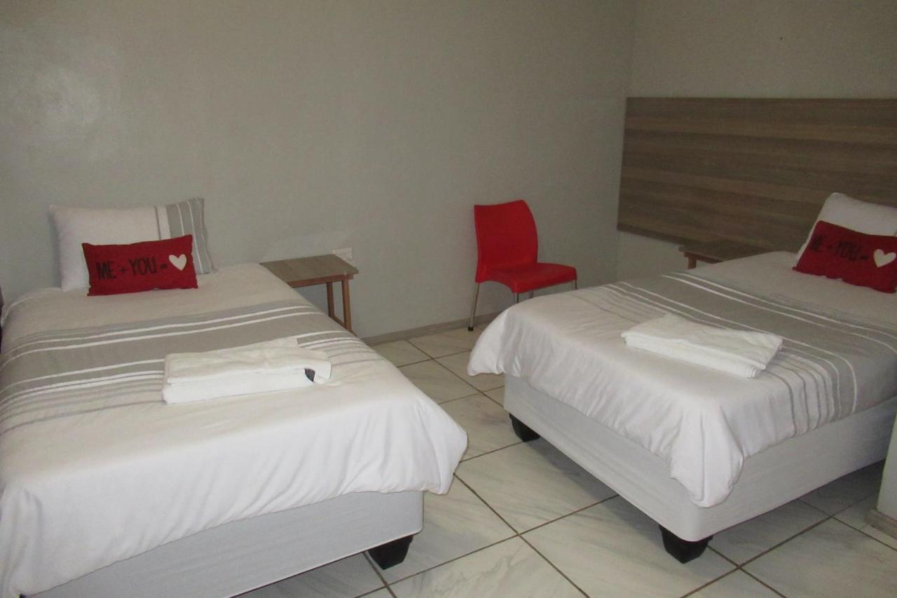 Pab-Love Guest House Kuruman Zewnętrze zdjęcie
