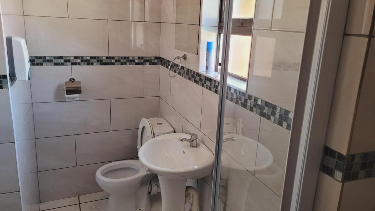 Pab-Love Guest House Kuruman Zewnętrze zdjęcie