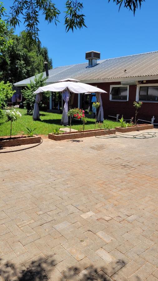 Pab-Love Guest House Kuruman Zewnętrze zdjęcie